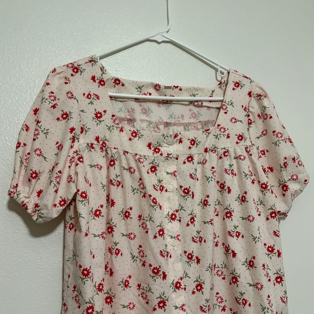 SHEIN Women’s Ivory & Red floral Square Neck Button Up Dress Size Small Mini - Picture 2 of 10